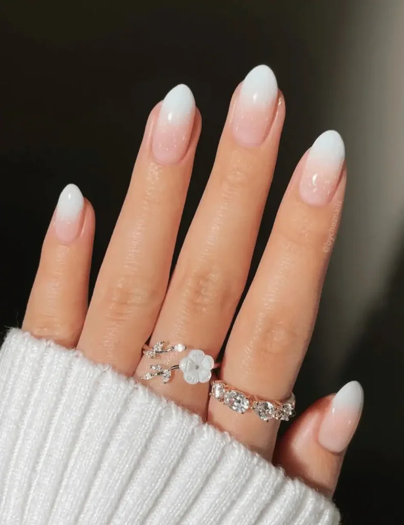 white christmas nails