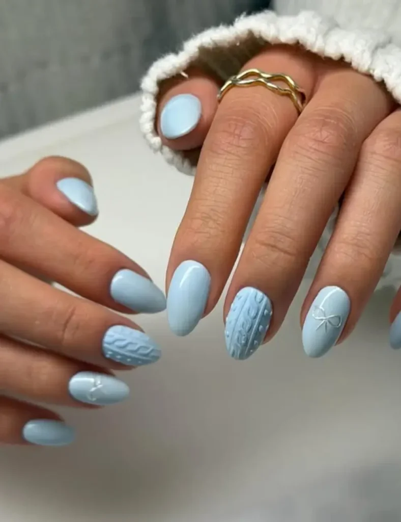 Cable-Knit-Blue-nails-788x1024