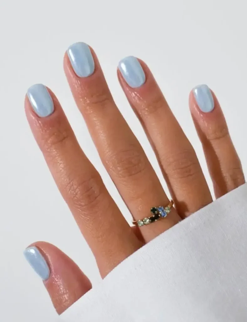 Icy-Blue-Chrome.-blue-winter-nails