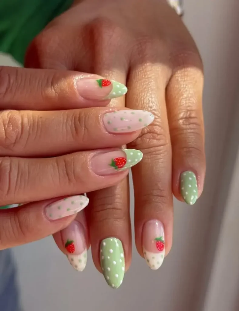 STRAWBERRY NAILS